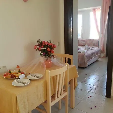 Hotel Leda 3*
