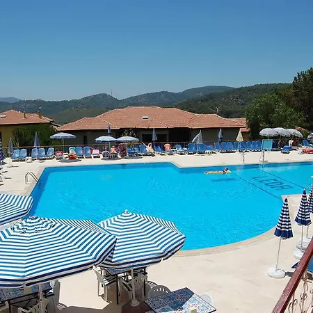 Leda Hotel 3*